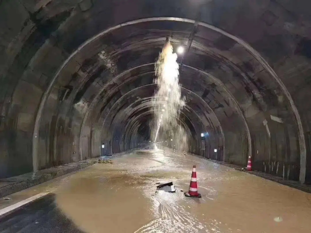 海棠隧道渗水治理